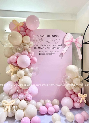 Trang trí khai trương shop quần áo phụ kiện