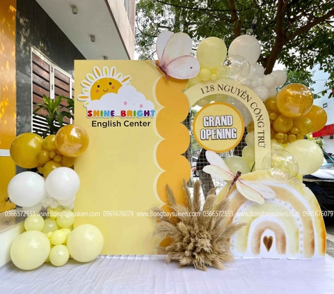 Trang trí khai trương trung tâm tiếng Anh