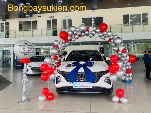 Trang trí lễ bàn giao xe Hyundai tại Hà Nội