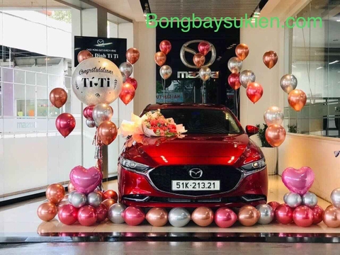 Trang trí lễ bàn giao xe Mazda tại Hà Đông