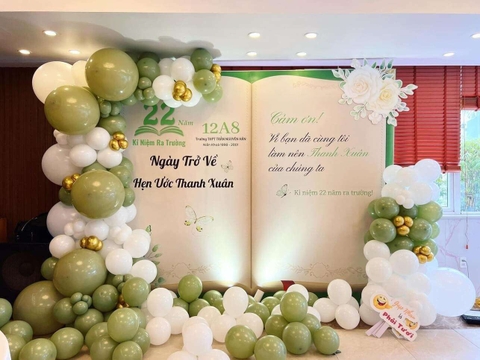 trang trí phông họp lớp 20 năm đẹp giá rẻ 01