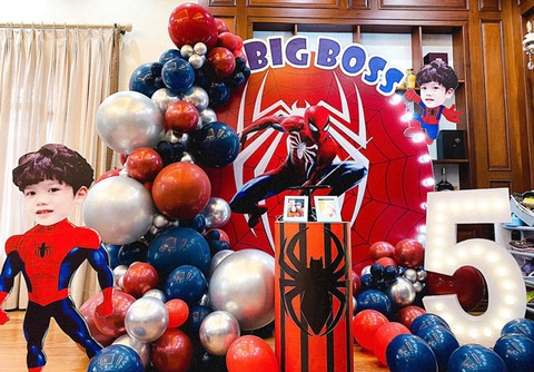 Trang trí sinh nhật bé trai 1 tuổi giá rẻ