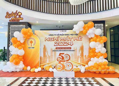 Trang Trí Sinh Nhật Công Ty Sang Trọng