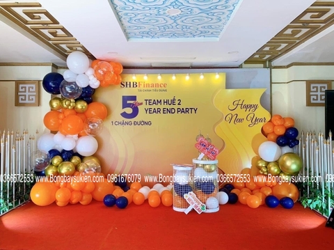 Dịch Vụ Trang Trí Sinh Nhật Công Ty Trong Nhà Hàng