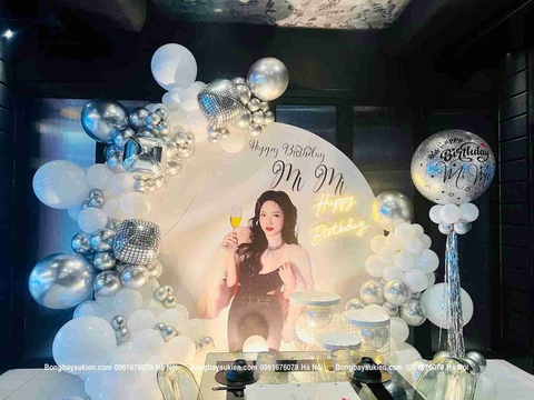 TRANG TRÍ SINH NHẬT NGƯỜI LỚN ĐẸP TẠI NHÀ HÀNG