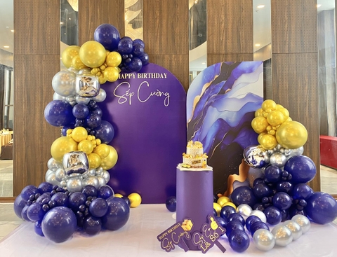 Trang Trí Sinh Nhật Sếp Phong Cách Tối Giản