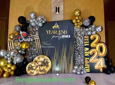 Trang Trí Tiệc Tất Niên Giá Rẻ