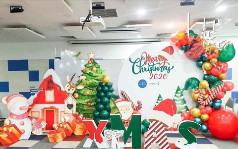Ý Tưởng Trang Trí Noel Văn Phòng Công Ty