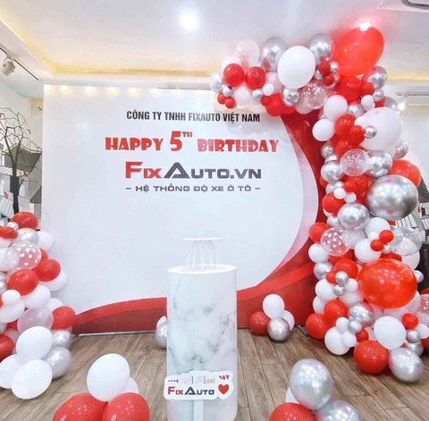 Ý tưởng trang trí sinh nhật công ty đơn giản