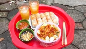 Bánh tráng trộn ngon ở Yết Kiêu