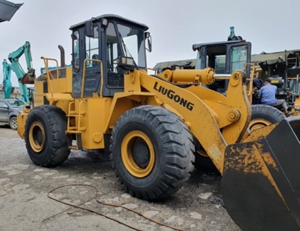 Máy xúc lật cũ: Lựa chọn bền vững và tiết kiệm cho doanh nghiệp