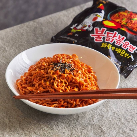 삼양 불닭볶음면 140g SAMYANG My ga cay truyen thong goi