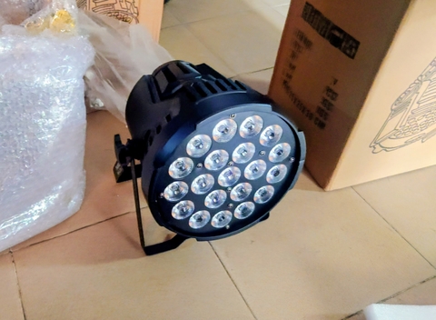 PAR LED 18x20W  Bóng Full Corlor