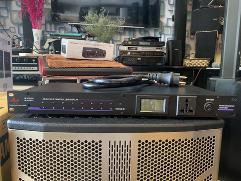 Chia nguồn S 980 Loại Có Đồng Hồ VOLT C63A