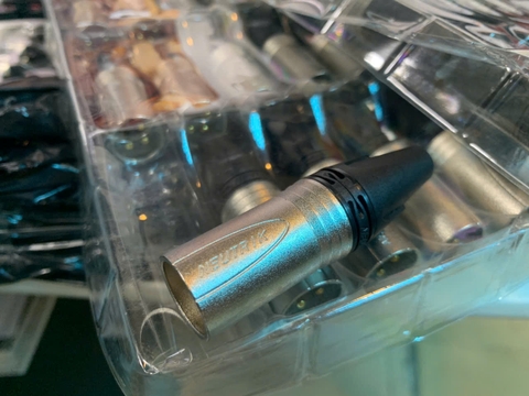 Jack Neutrick Male (Đực) - Canon XLR Loại Tốt Chân Vàng