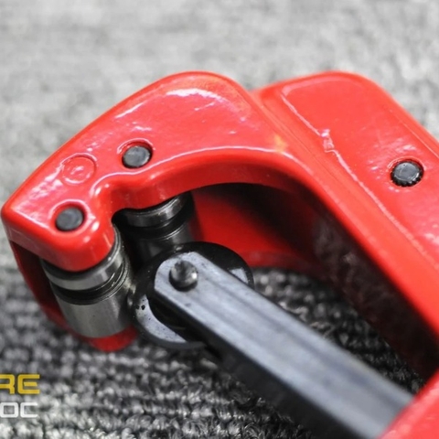 Dao cắt ống đồng Stanley 93-021