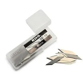 Lưỡi dao rọc giấy 2 đầu xéo 30 độ cho dao D (hộp 48 cái) Kds DB-48