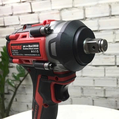 Máy bắn bu lông pin 21V 550Nm Toyoko T21550G