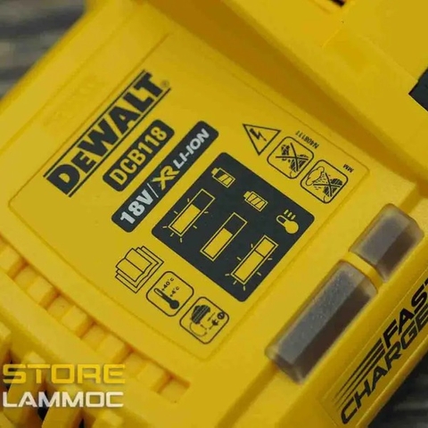 Sạc pin Flexvolt Dewalt DCB118-GB 18v-60vmax