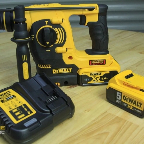 Máy khoan bê tông pin Dewalt DCH253P2-KR 18V