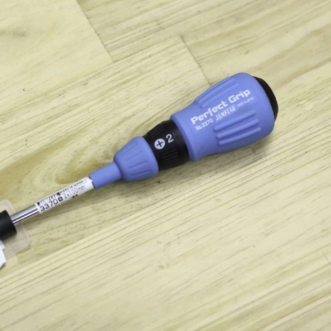 Tua vít 4 cạnh Sunflag No.3370 PH2 cán PerfectGrip 2.0x100mm