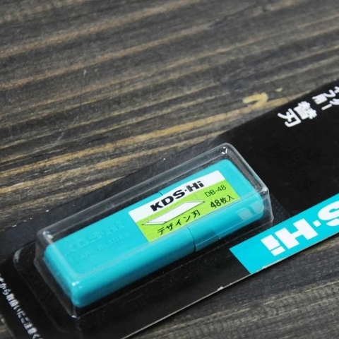 Lưỡi dao rọc giấy 2 đầu xéo 30 độ cho dao D (hộp 48 cái) Kds DB-48