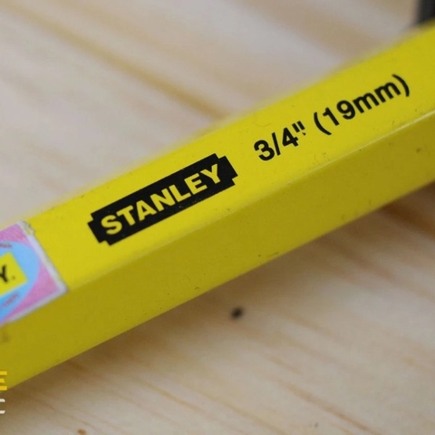 Đục sắt dẹp 19mm Stanley STHT16289-8