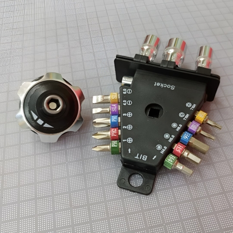 Bộ tua vít vặn góc hẹp đa năng 15 chi tiết Buddy BA0033