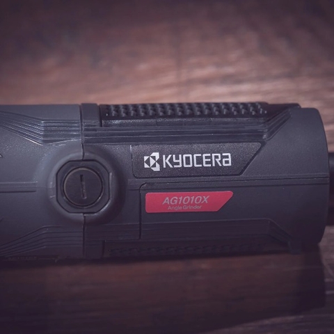 Máy mài cắt cầm tay 100mm Kyocera AG1010X