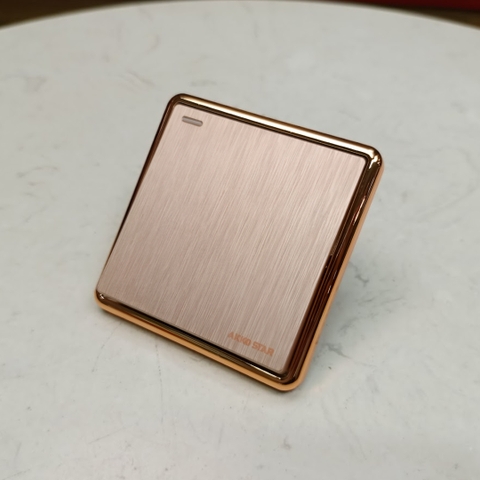 Công tắc đơn 1 chiều AKKO STAR 04030