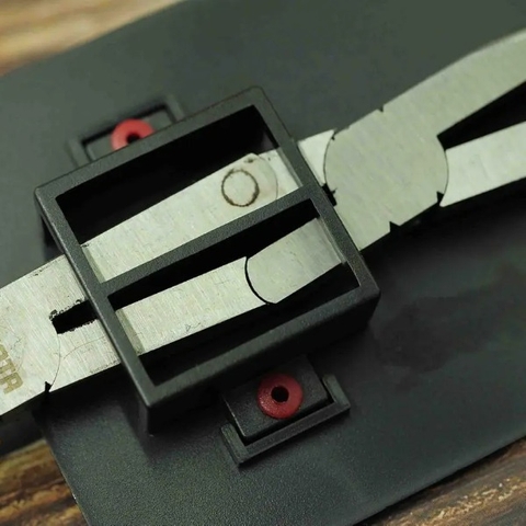 Kìm mỏ nhọn dài  Sata 70711 Double X  đầu thẳng