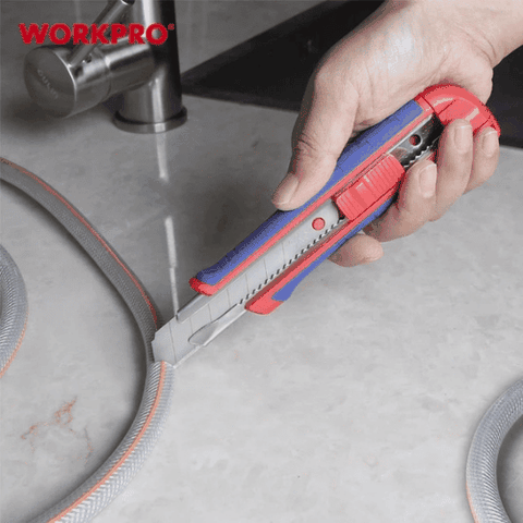 Dao rọc WORKPRO WP212009 - Thân nhựa, chống trượt, khóa trượt