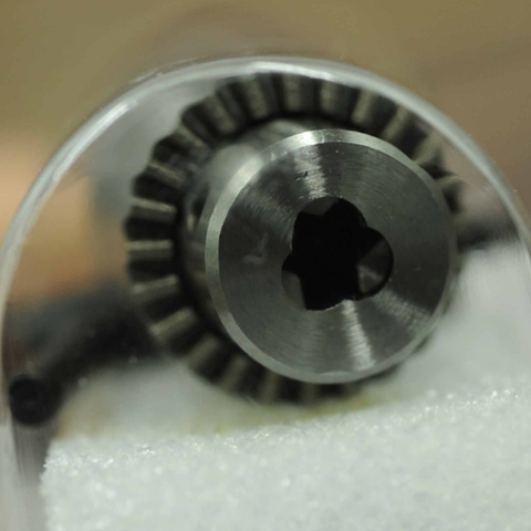 Đầu chuyển giữ mũi khoan cho máy khoan 4mm Sunflag JB-40