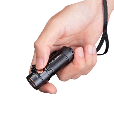 Đèn pin V2.0 Fenix FN-E18RV2-BK