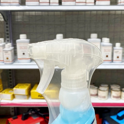 Dung dịch vệ sinh làm sạch kính 600ml Ekokemika X-GLASSY