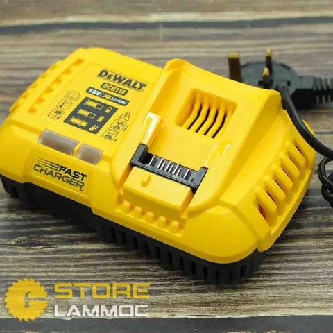 Sạc pin Flexvolt Dewalt DCB118-GB 18v-60vmax
