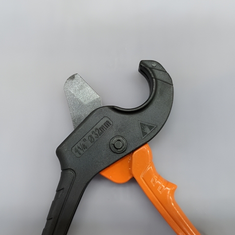 Kéo cắt ống PVC 32mm Buddy BC0065