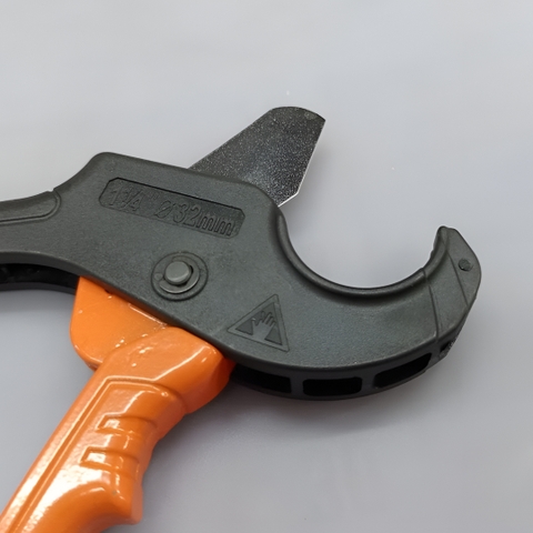 Kéo cắt ống PVC 32mm Buddy BC0065