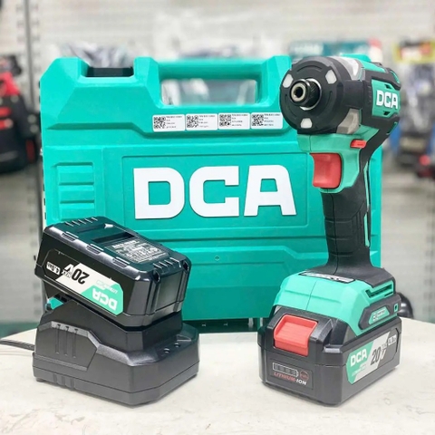 Máy bắt vít không chổi than 2 pin 1 sạc DCA ADPL208EM