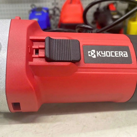 Máy mài góc cầm tay 100mm 650W Kyocera G-650