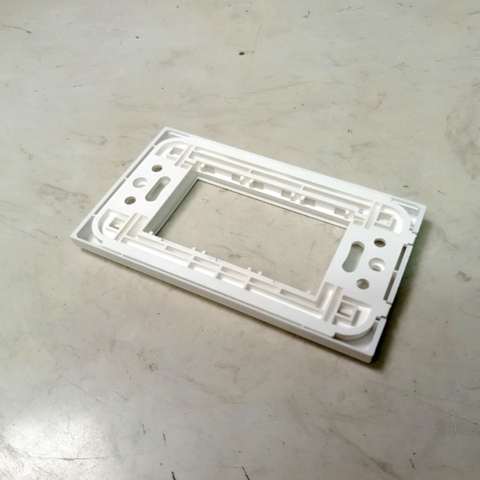 Mặt 3 trắng hạt nhỏ Vonta 054V063S