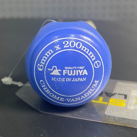 Tua vít dẹp Fujiya FESD-6-200