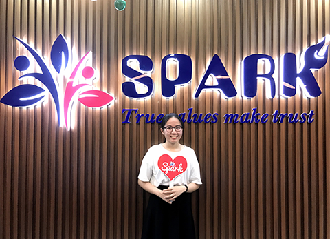 Ms. Phạm Khánh Linh - Offline English Teacher