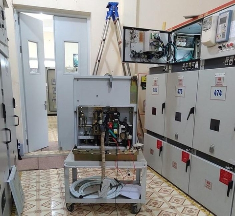 THÍ NGHIỆM, HIỆU CHỈNH TỦ MÁY CẮT VÀ BẢO DƯỠNG TBA 110KV