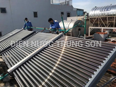 Thợ Sửa Máy Nước Nóng Năng Lượng Mặt Trời Tại Nhà TPHCM (24/7 Giá Tốt)
