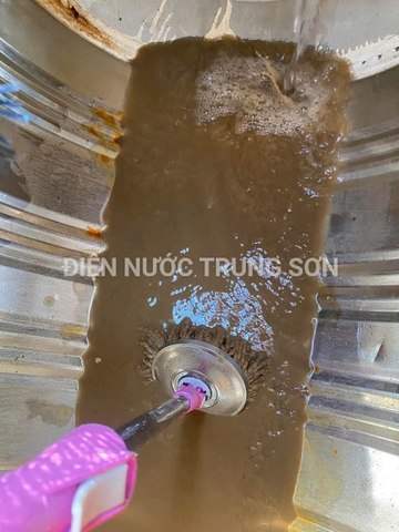 Dịch Vụ Vệ Sinh Bồn Nước Tại Nhà TPHCM Giá Rẻ, Uy Tín – Điện Nước Trung Sơn