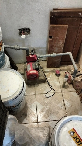 Thợ sửa máy bơm chìm tại quận tân bình