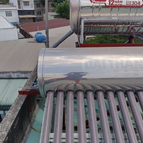 Thợ sửa máy năng lượng mặt trời tại quận 12