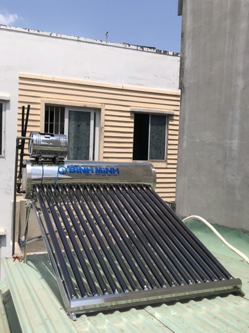 thợ sửa máy năng lượng mặt trời tại quận 3