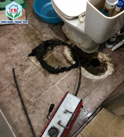 Thợ Thông Nghẹt Bồn Cầu Tại Phường Cầu Kiệu Giá Rẻ, Phục Vụ 24/24